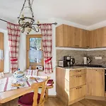 Granat Apartment *